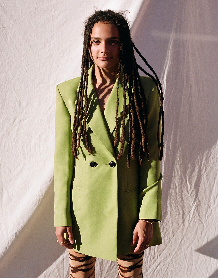 A picture of the actor Sasha Lane.