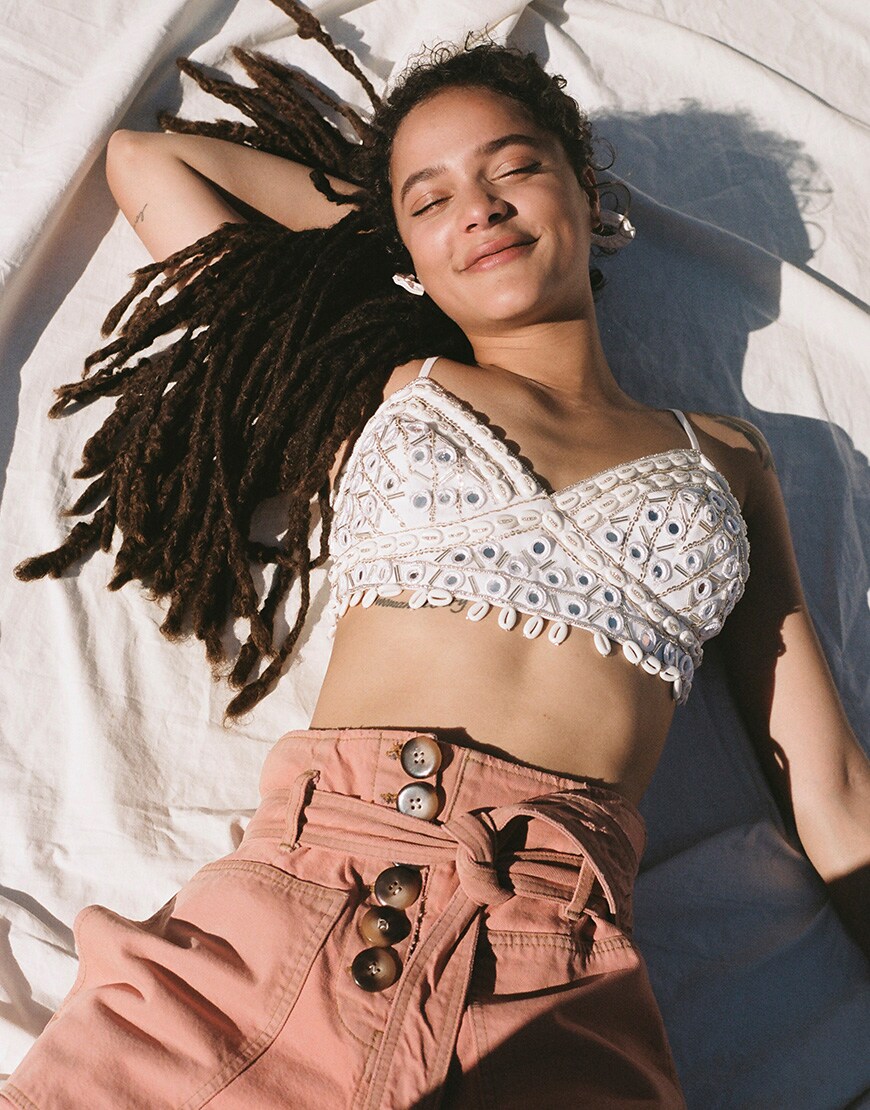A picture of the actor Sasha Lane.