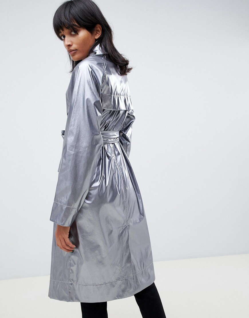 metallic