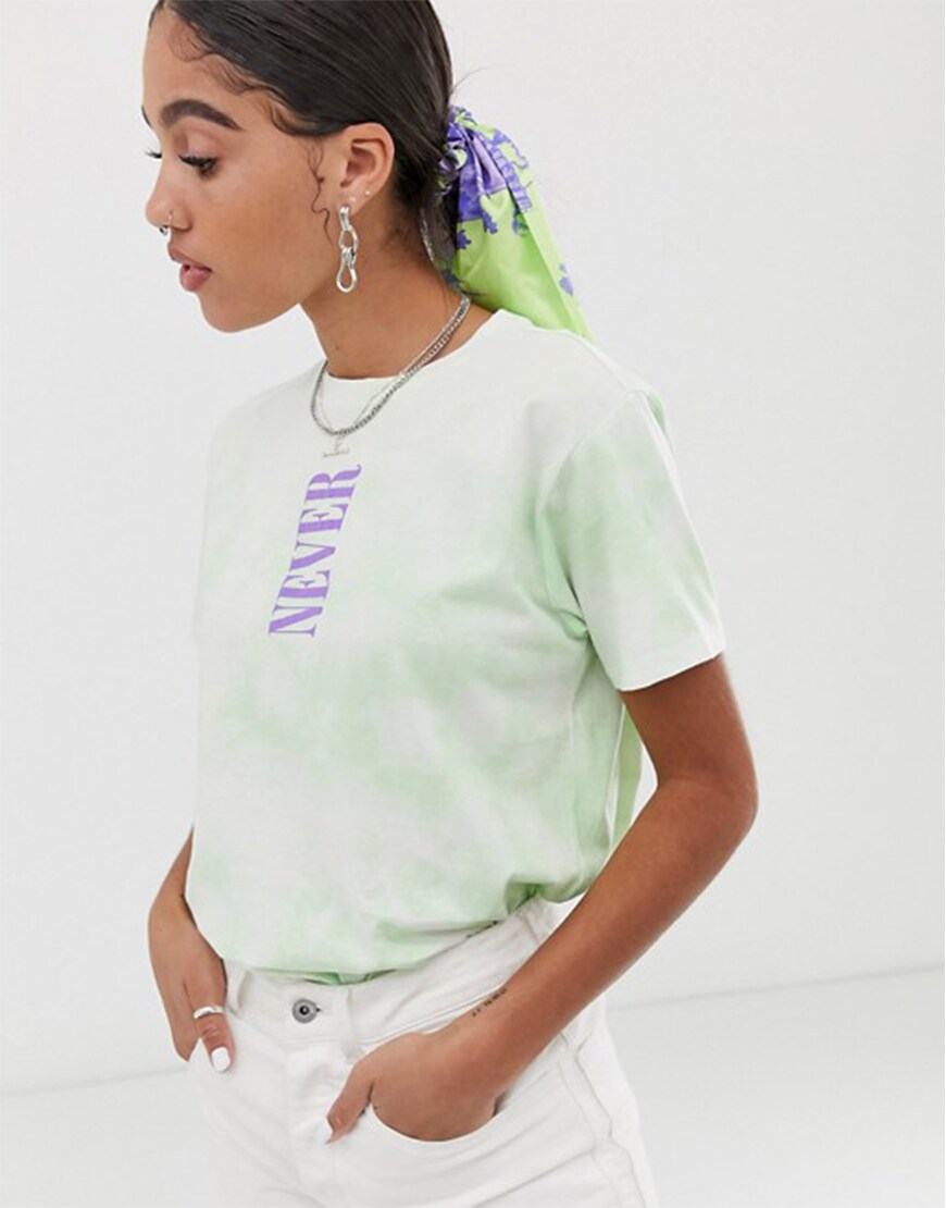 ASOS DESIGN - T-shirt effet tie-dye avec slogan
