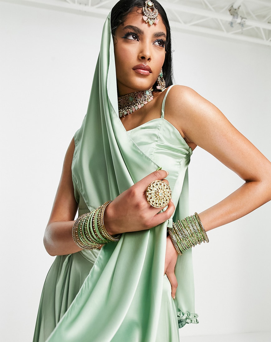 Asian wedding outlet saree