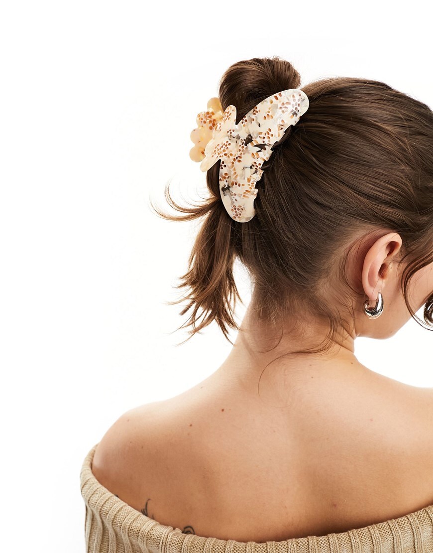 DesignB London pearl hair claw | ASOS Style Feed