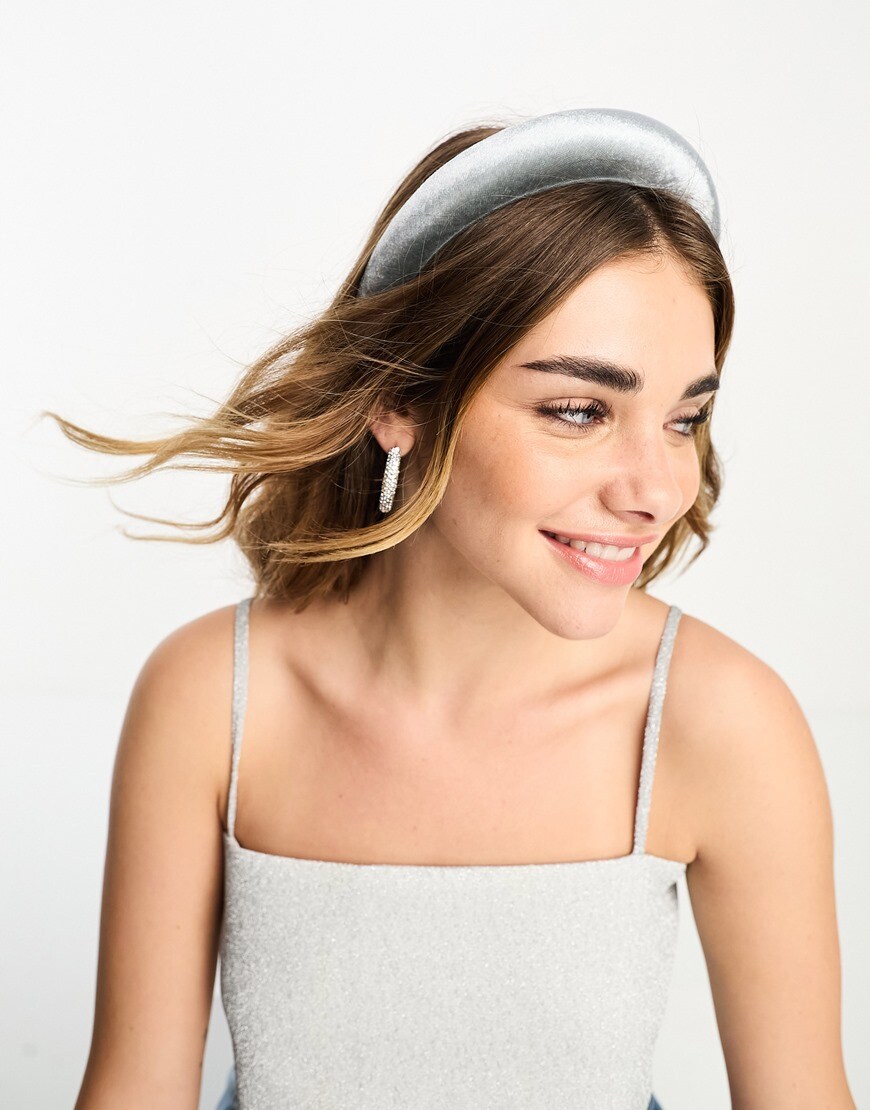 Model wearing padded headband in grey velvet | ASOS Style Feed