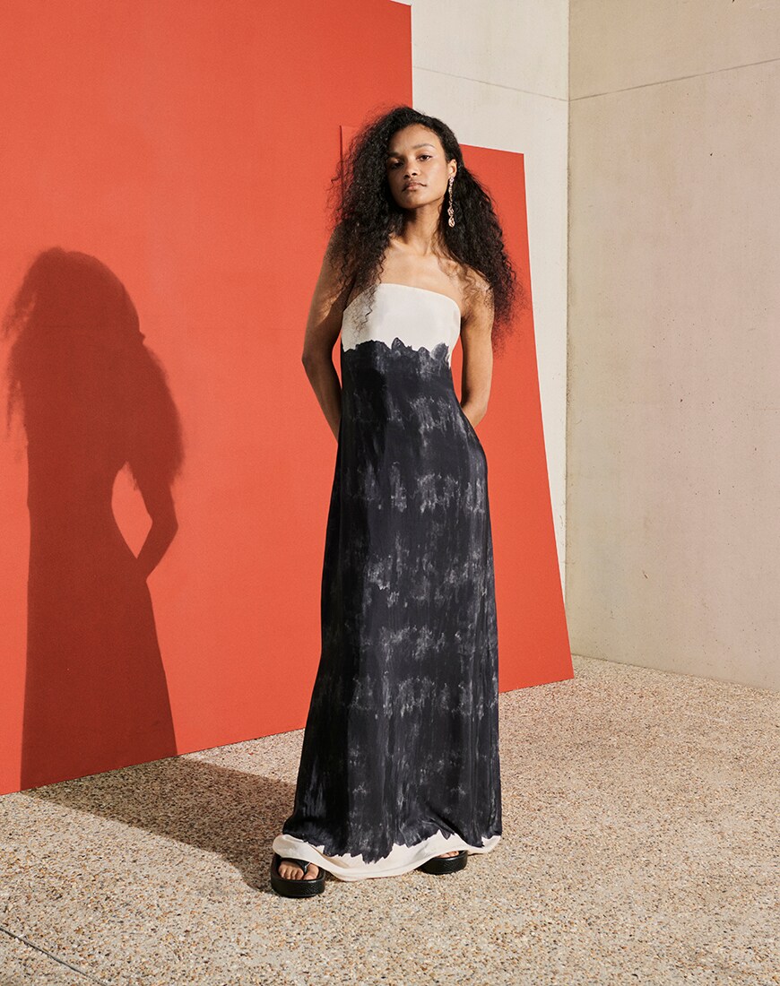 Monochrome Abstract print maxi dress | Topshop Editorial