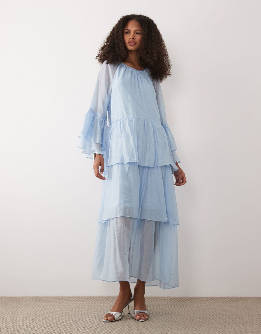 princess polly baby blue dress What to Wear to a Beach Wedding 2026| ASOS