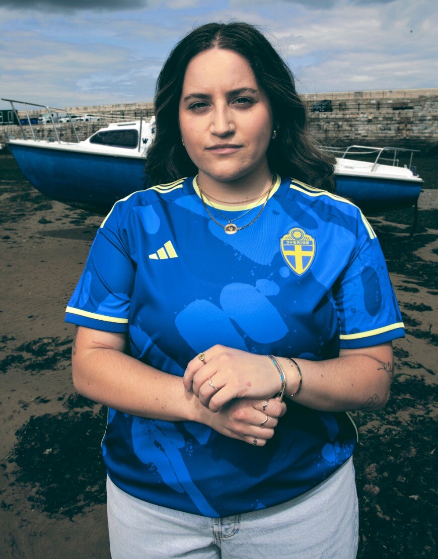 Woman wearing blue football jersey | ASOS Style Feed