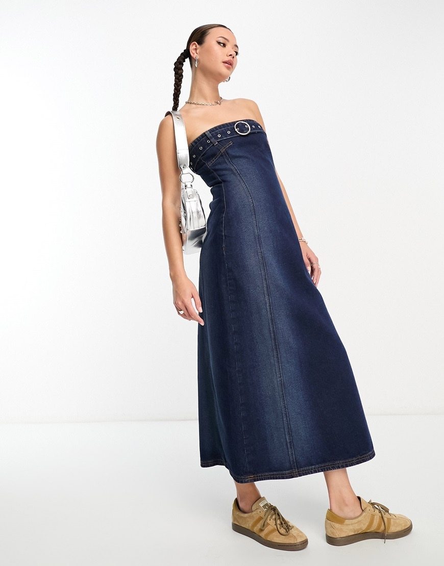 model wearing denim dress