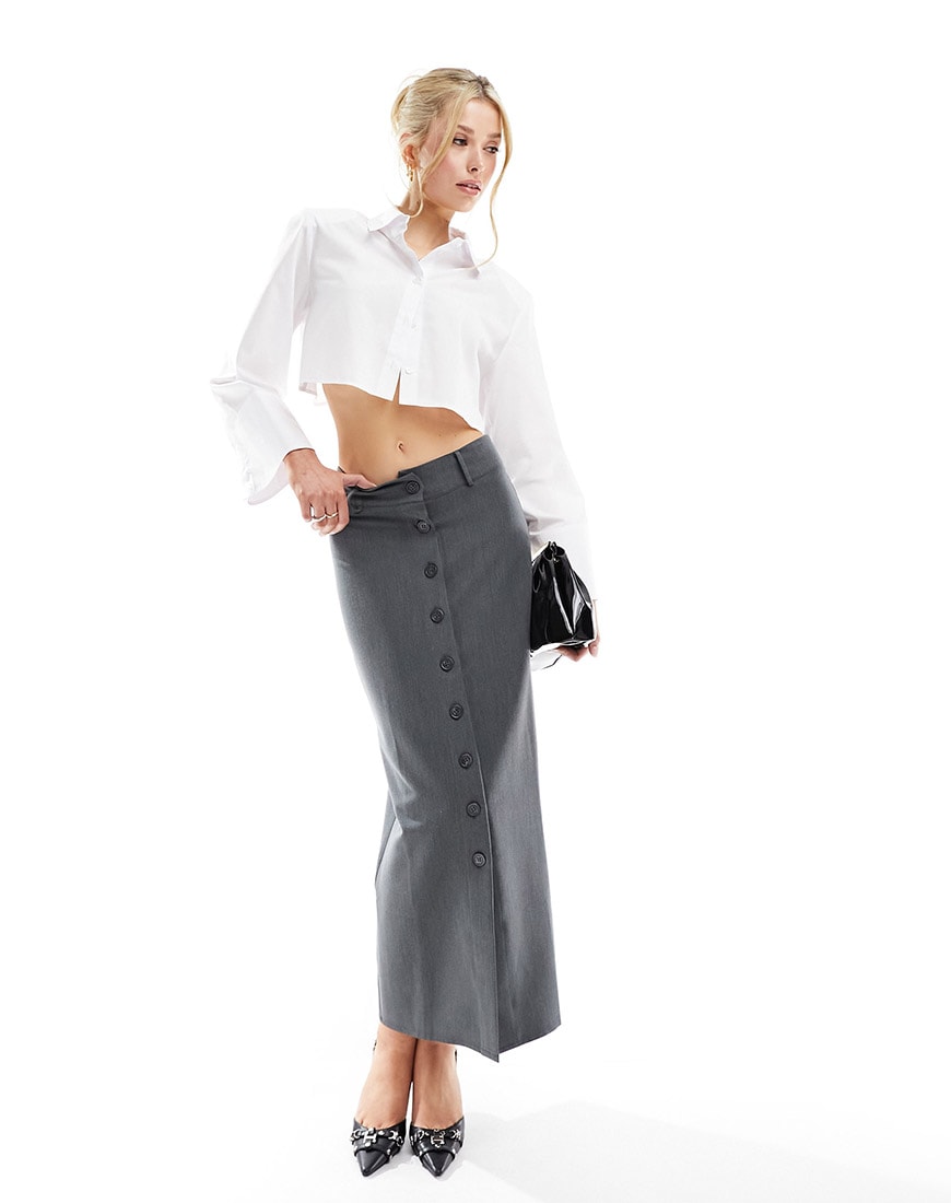 Model in maxi skirt | ASOS Style Feed
