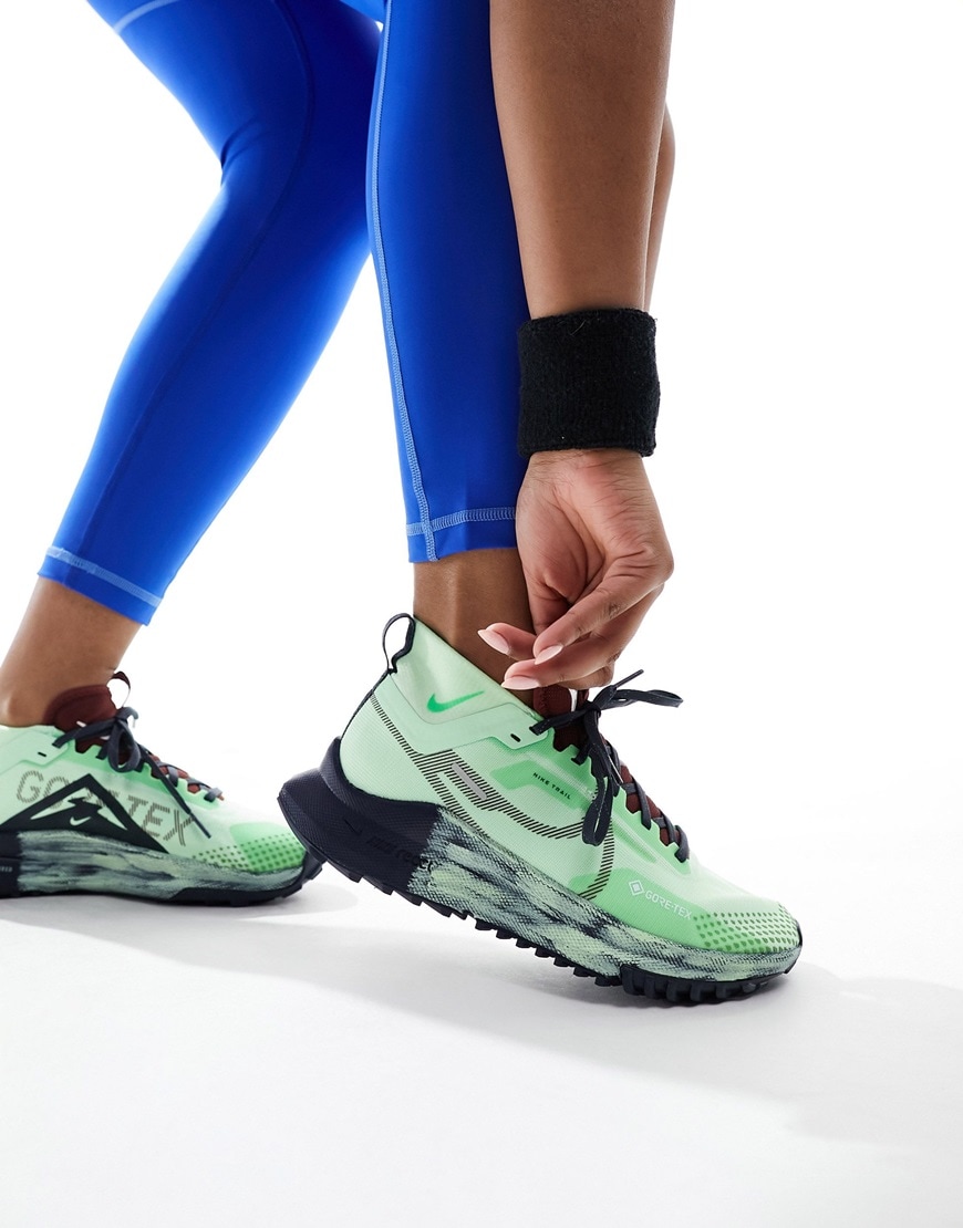 Nike Pegasus Trail 4 GORE-TEX sneakers in vapor green and gray