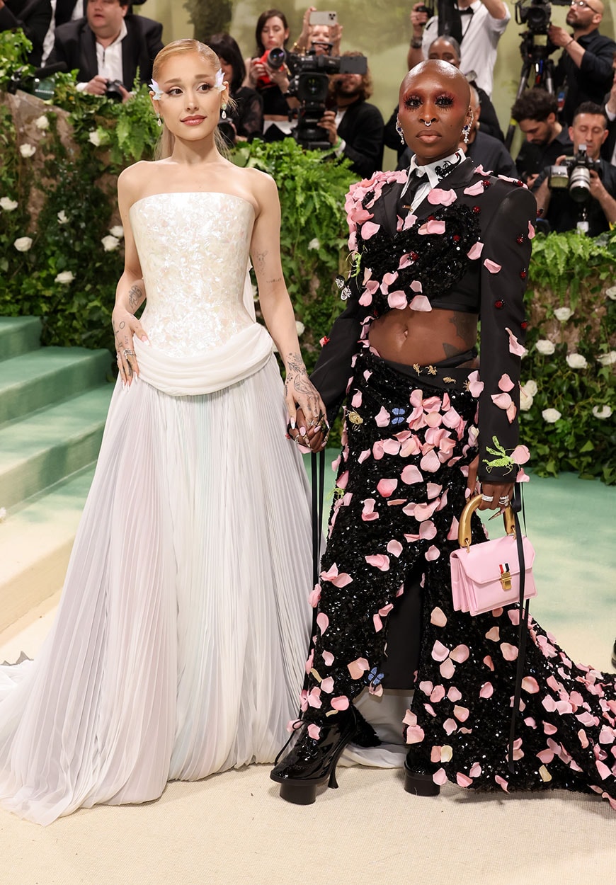 Ariana Grande and Cynthia Erivo