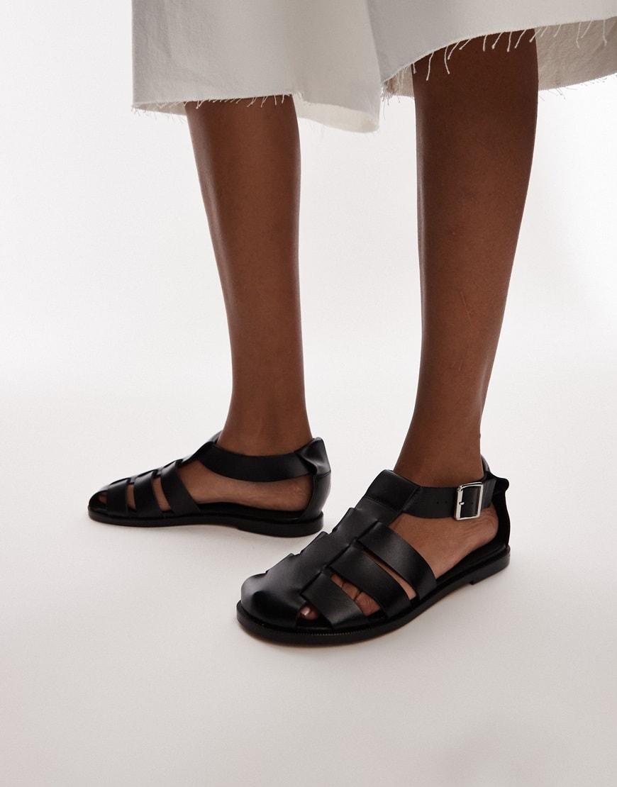 A model wearing black fisherman sandals | ASOS Style Feed