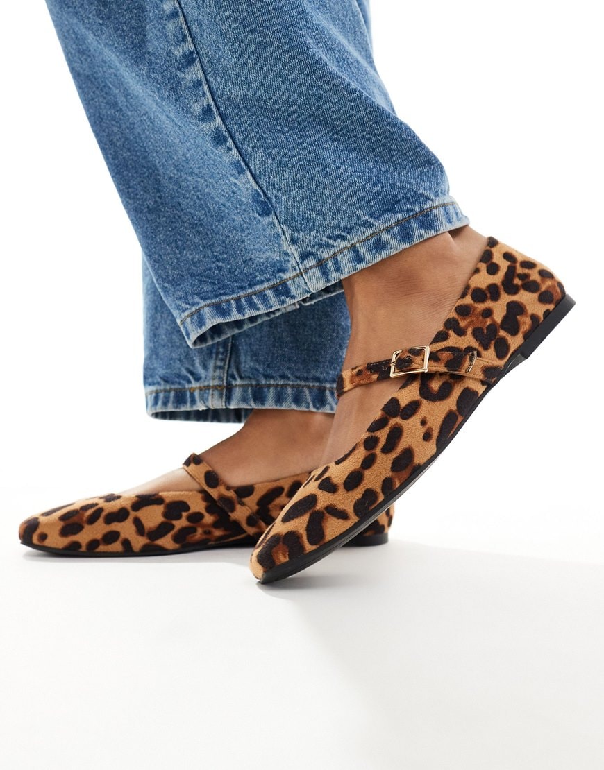 A model wearing Mary Jane shoes | ASOS Style Feed