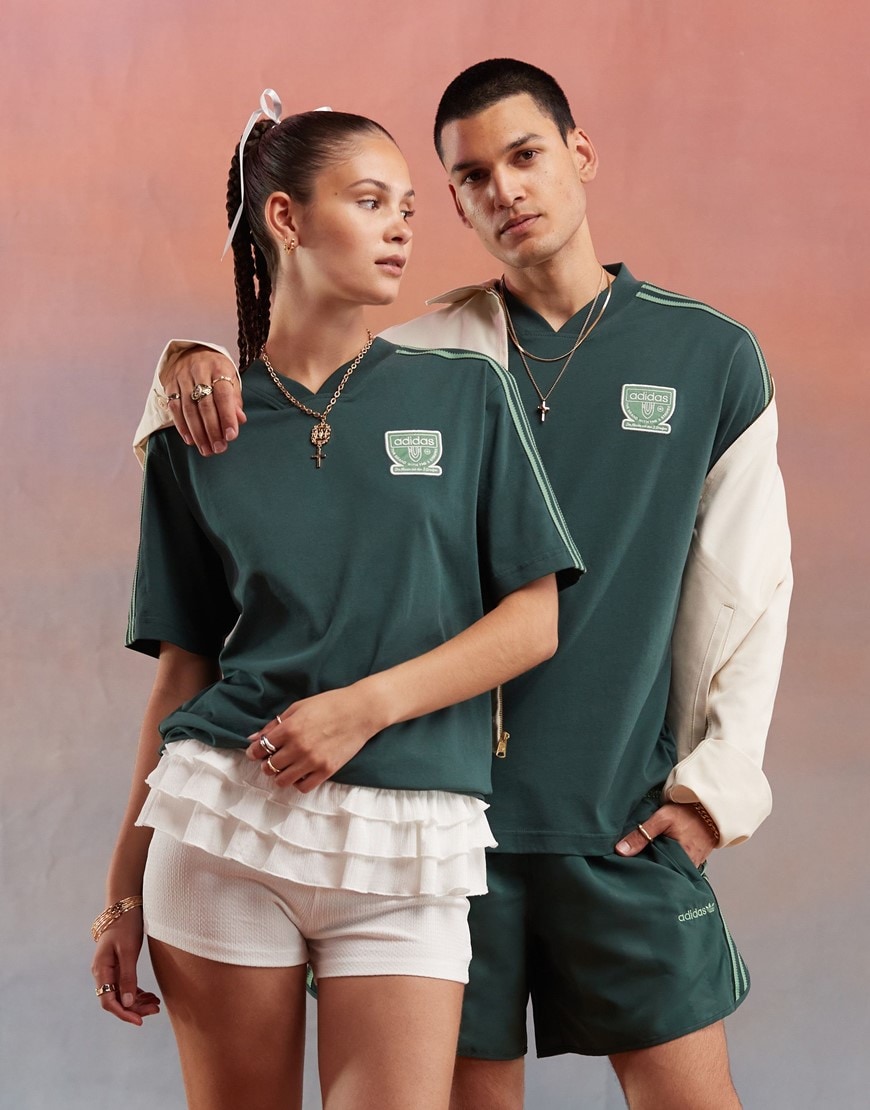 adidas Originals unisex graphic t-shirt in green | ASOS Style Feed