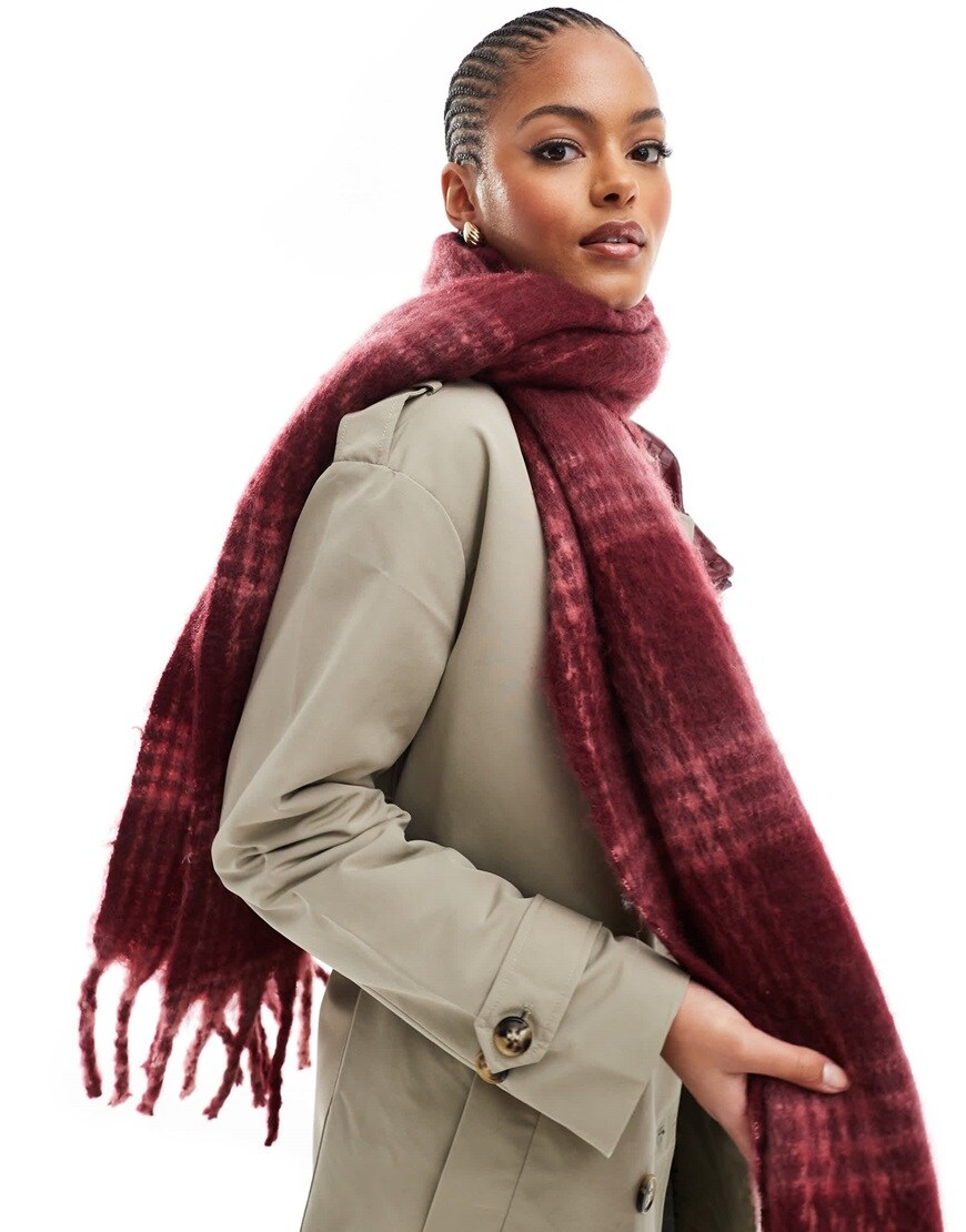 Cotton On phoebe brushed tassel scarf in houndstooth check