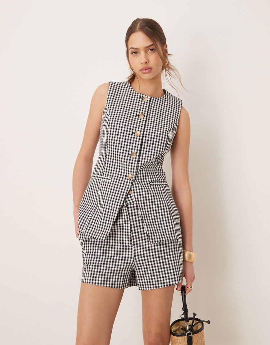 Girl wearing gingham co-ord | ASOS Style Feed