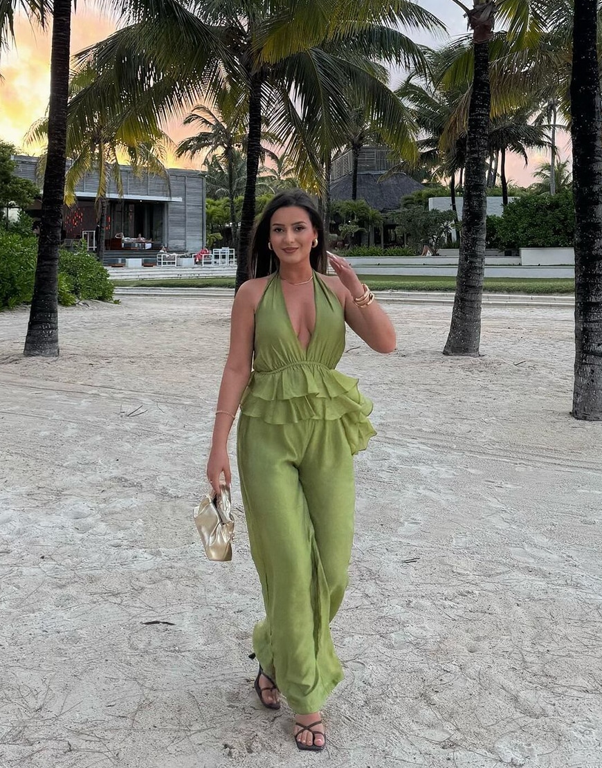 Woman wearing a green co-ord set