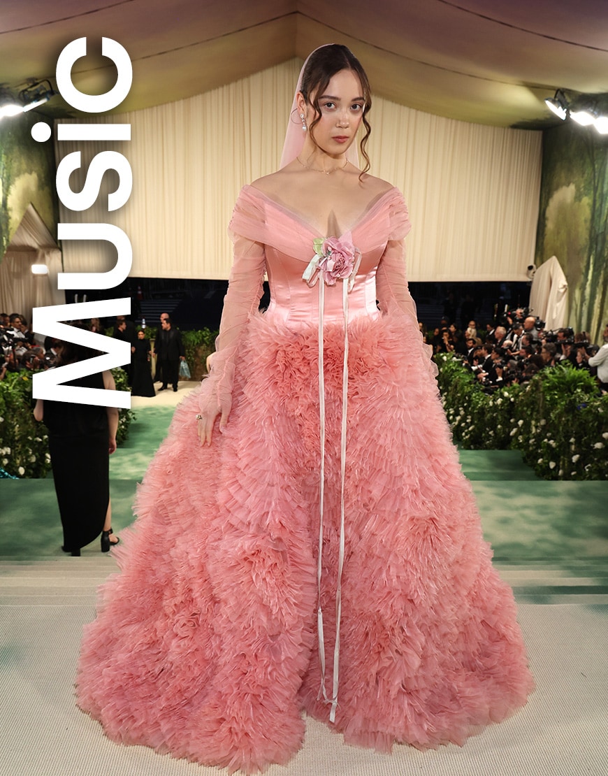 Laufey in a pink dress at the Met Gala 2024