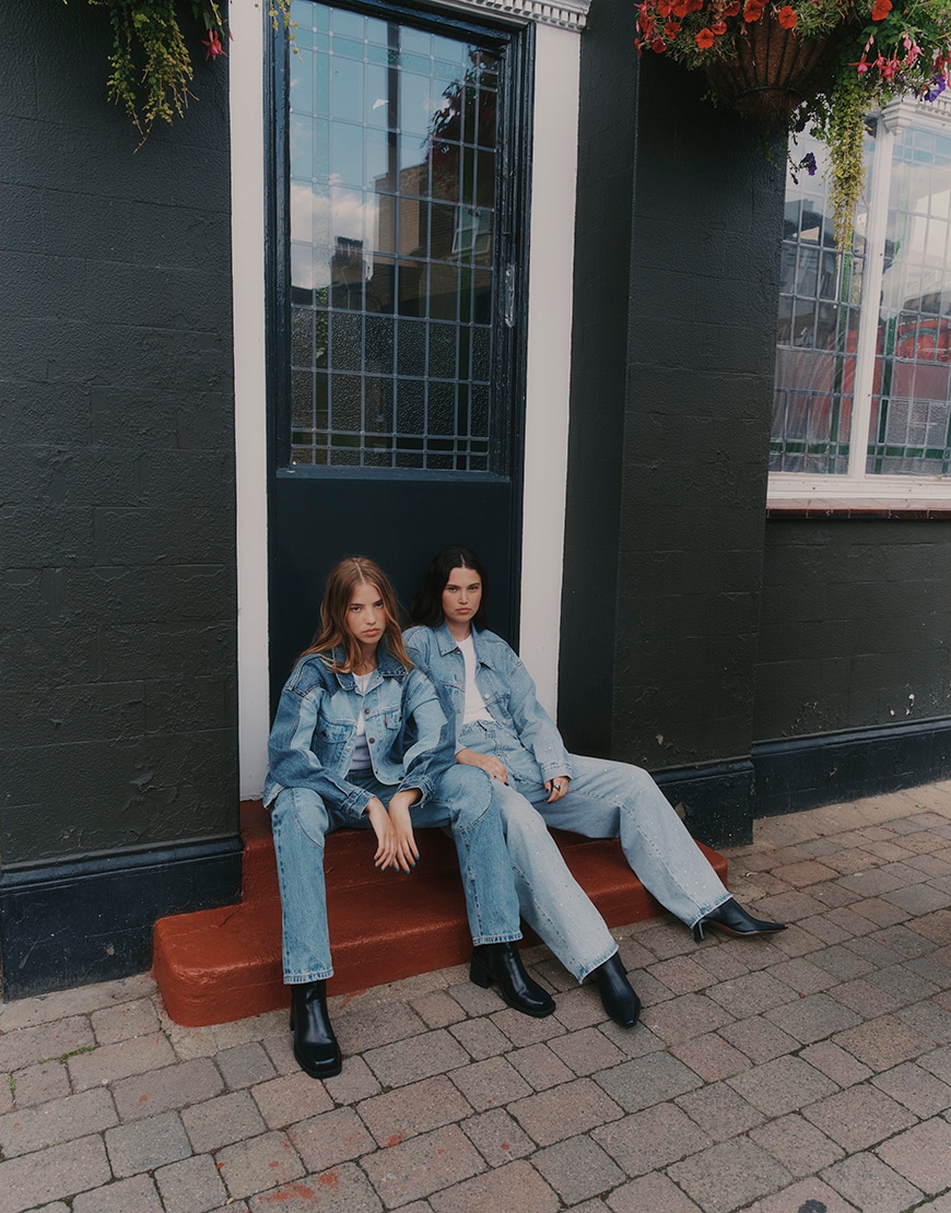 Woman wearing double denim Levi's baggy outfit | ASOS Style Feed