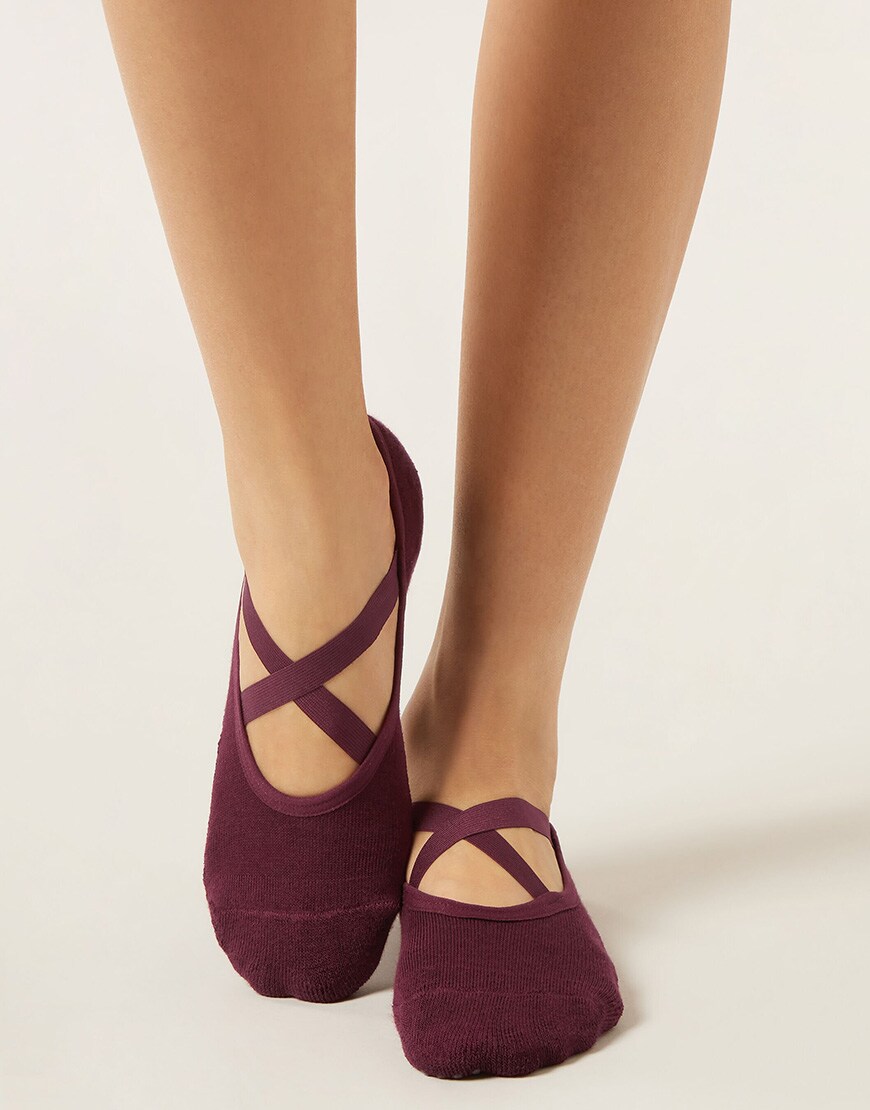 Calzedonia Non-slip crossover pilates socks in burgundy red | ASOS Style Feed