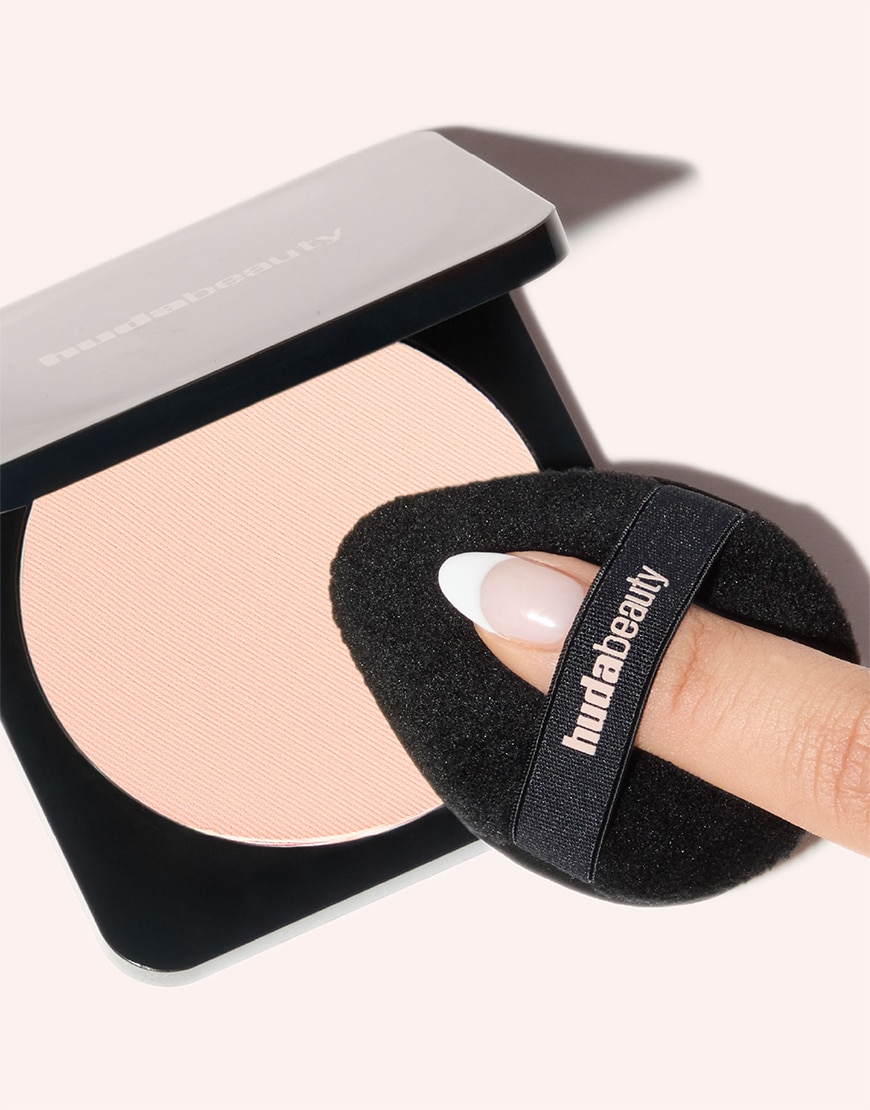 Huda Beauty powder