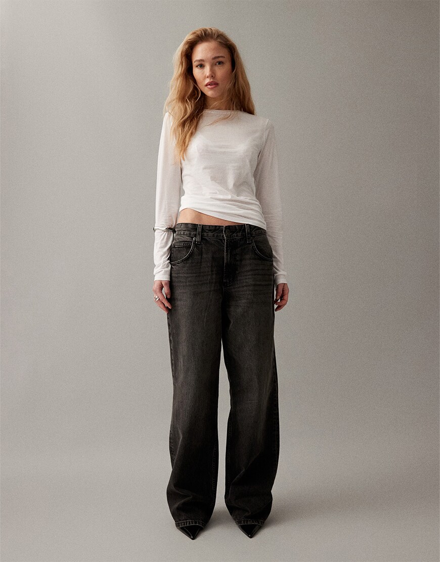 Woman wearing relaxed jeans