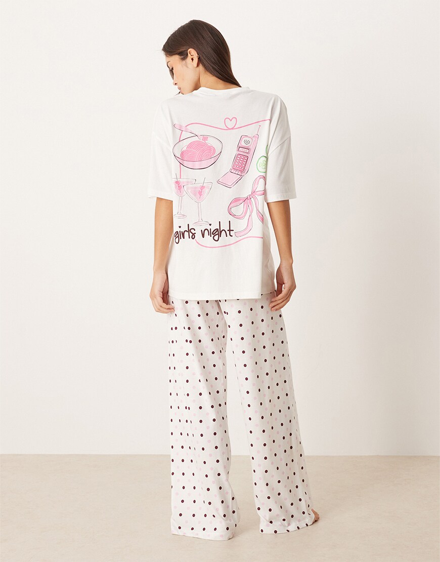 Woman wearing a pyjama set