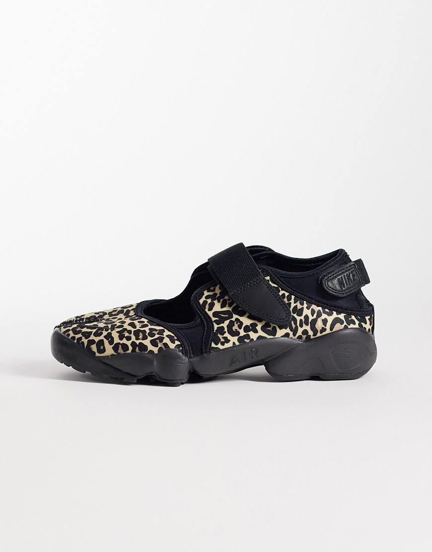 Nike Air Rift trainers in leopard print | ASOS Style Feed