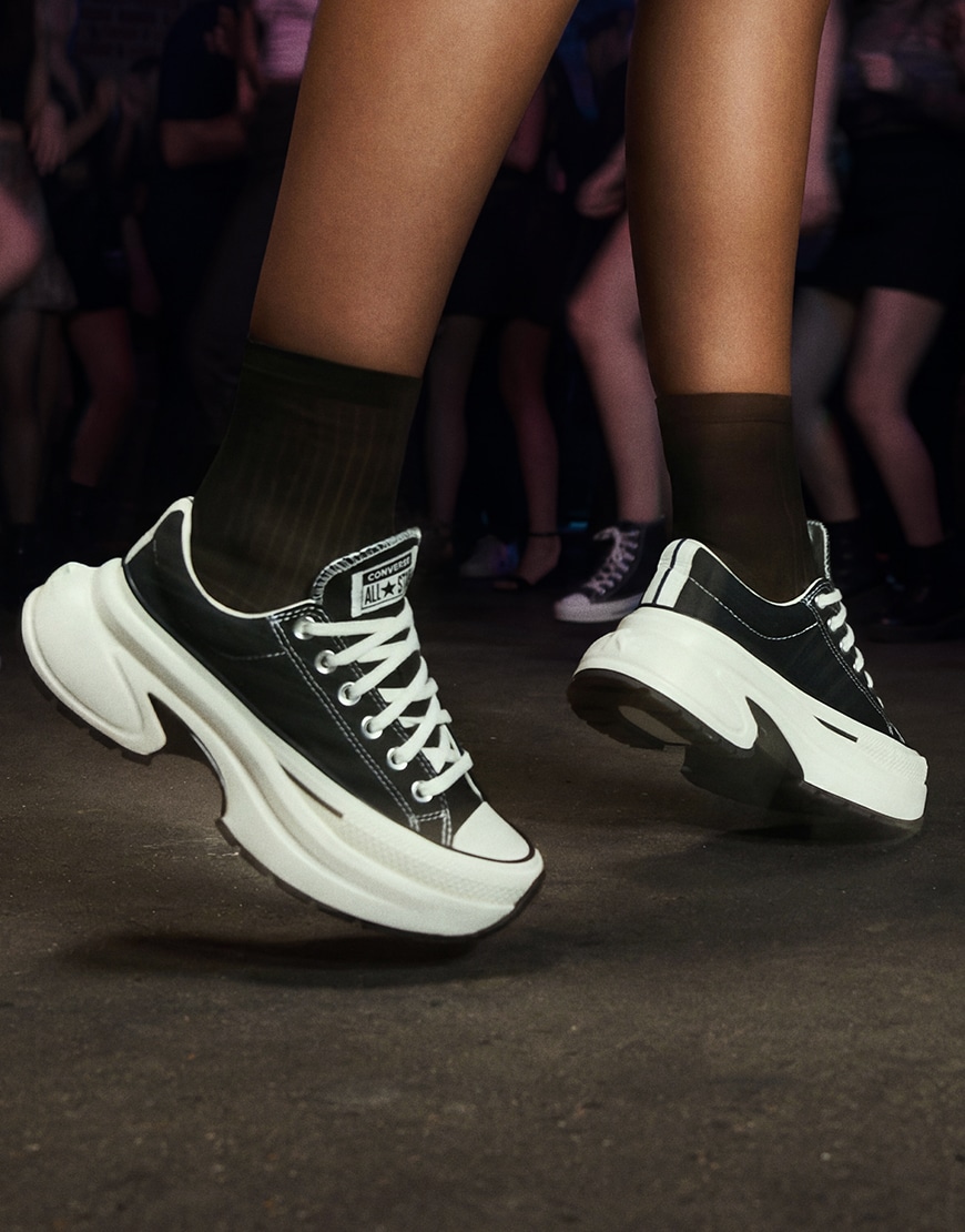 Black Converse Run Star Crush